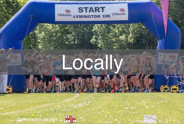 Local news - the start of the Lymington 10K race in aid of RNLI Lifeboat