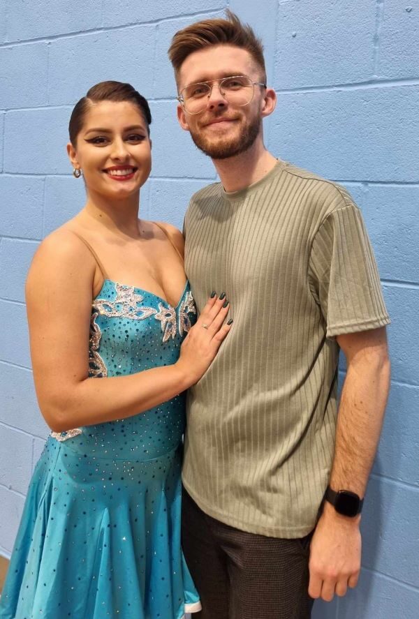 Michal and partner 600 wide