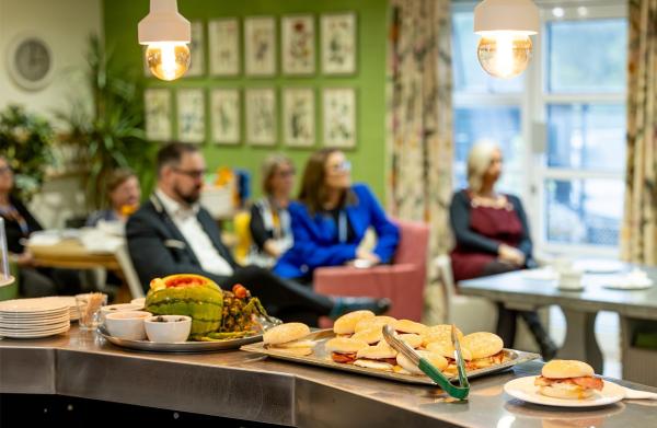 Business Breakfast at Belmore Lodge
